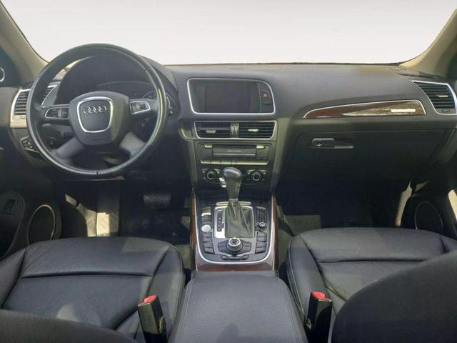 Photo of 2012 Ice Silver Metallic Audi Q5
