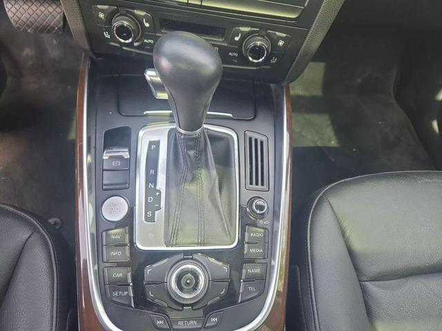 Photo of 2012 Ice Silver Metallic Audi Q5
