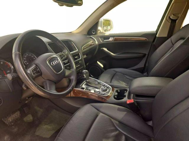 Photo of 2012 Ice Silver Metallic Audi Q5