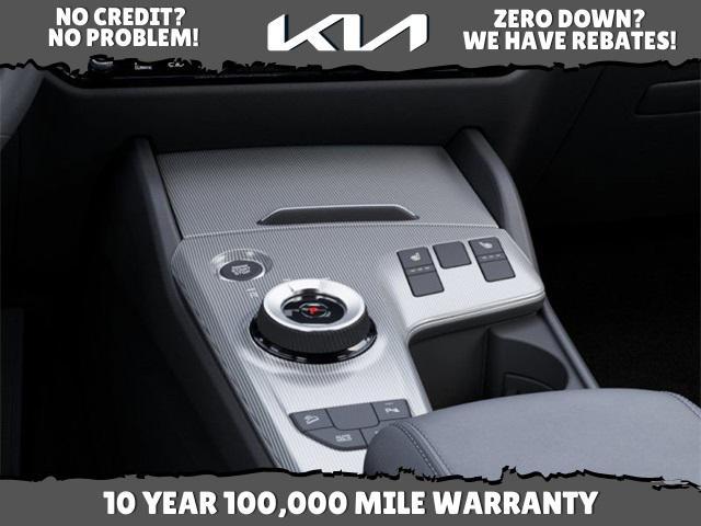 Photo of 2026 Snow White Pearl Kia Sportage Hybrid