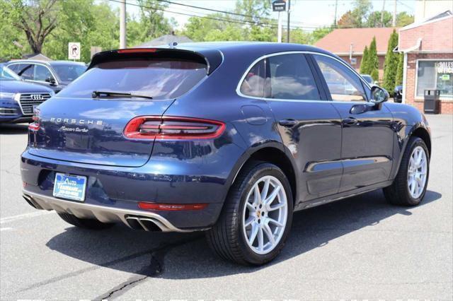 Photo of 2016 Dark Blue Metallic Porsche Macan