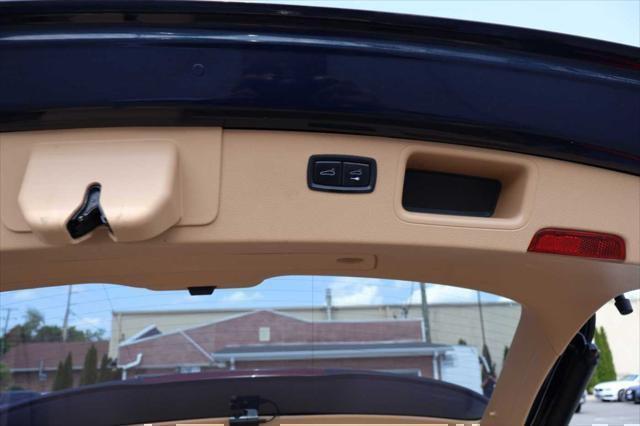 Photo of 2016 Dark Blue Metallic Porsche Macan