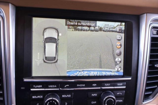 Photo of 2016 Dark Blue Metallic Porsche Macan