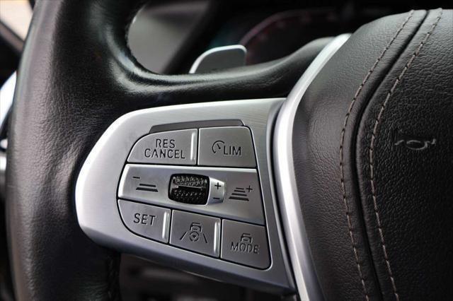 Photo of 2019 Black Sapphire Metallic BMW X7