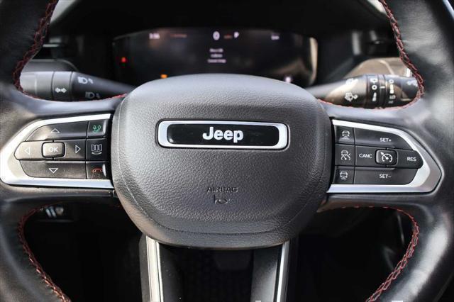 Photo of 2022 Bright White Clearcoat Jeep Compass