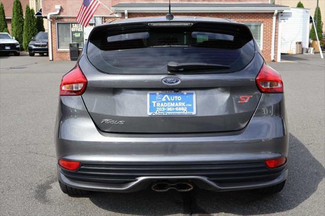 Photo of 2017 Magnetic Metallic Ford Focus ST