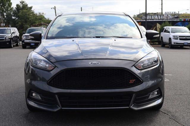 Photo of 2017 Magnetic Metallic Ford Focus ST