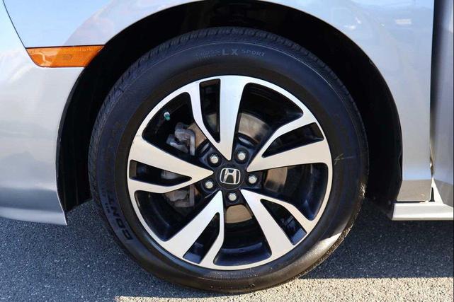 Photo of 2019 Lunar Silver Metallic Honda Odyssey