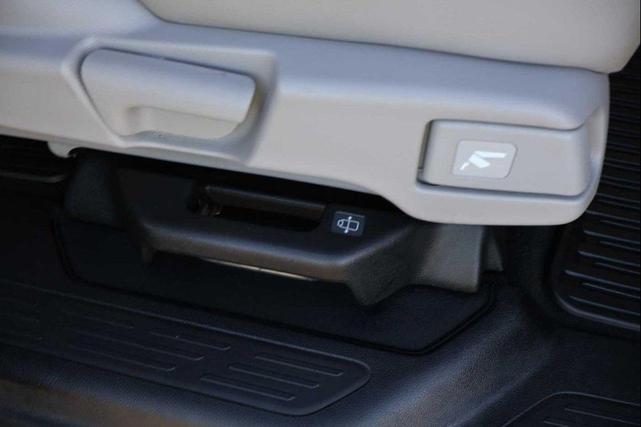 Photo of 2019 Lunar Silver Metallic Honda Odyssey