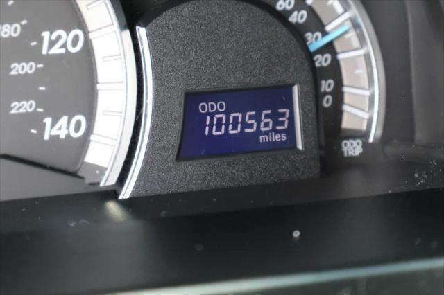Photo of 2014 Magnetic Gray Metallic Toyota Camry