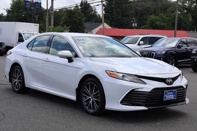 Photo of 2021 Wind Chill Pearl Toyota Camry