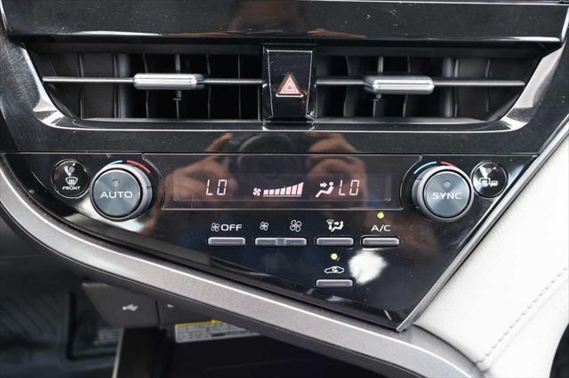 Photo of 2021 Wind Chill Pearl Toyota Camry