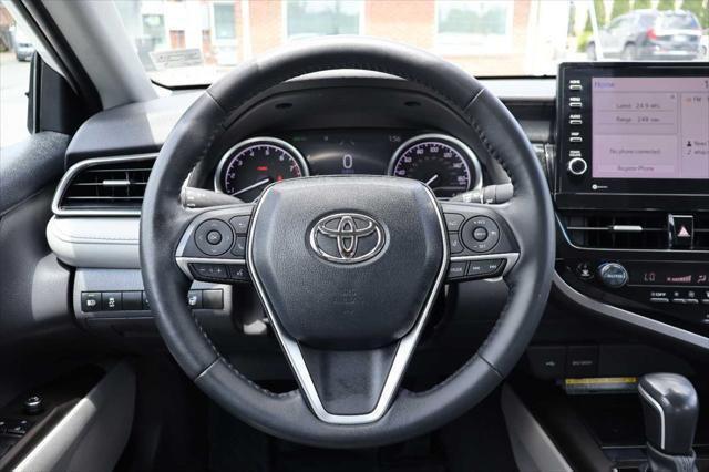 Photo of 2021 Wind Chill Pearl Toyota Camry