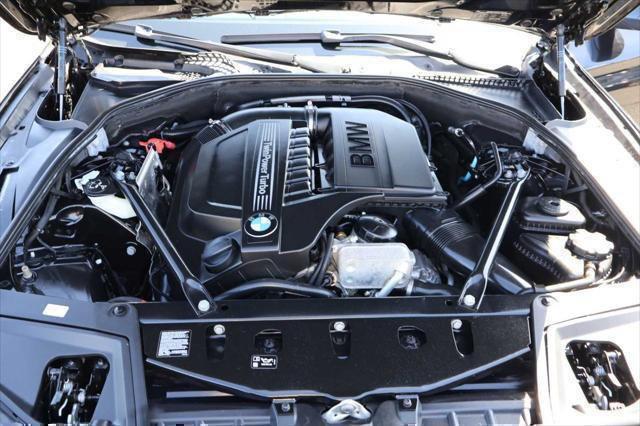 Photo of 2016 Black Sapphire Metallic BMW 535