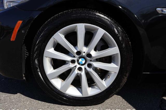 Photo of 2016 Black Sapphire Metallic BMW 535