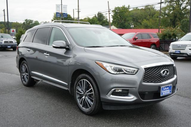 Photo of 2017 Graphite Shadow INFINITI QX60