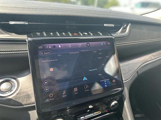 Photo of 2021 Diamond Black Crystal Pearlcoat Jeep Grand Cherokee L