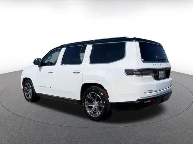 Photo of 2023 Bright White Clearcoat Jeep Grand Wagoneer