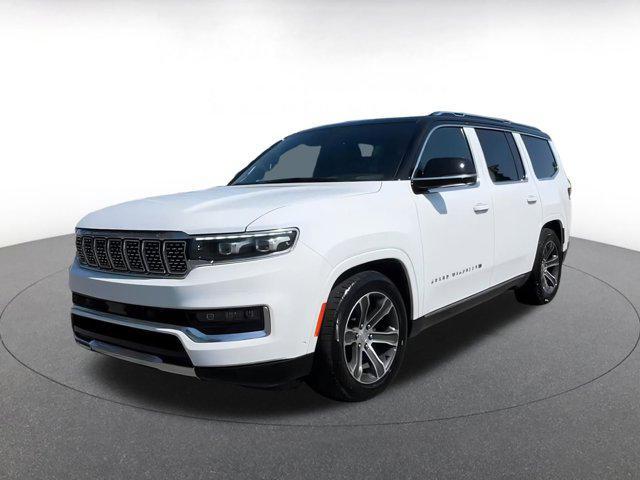 Photo of 2023 Bright White Clearcoat Jeep Grand Wagoneer