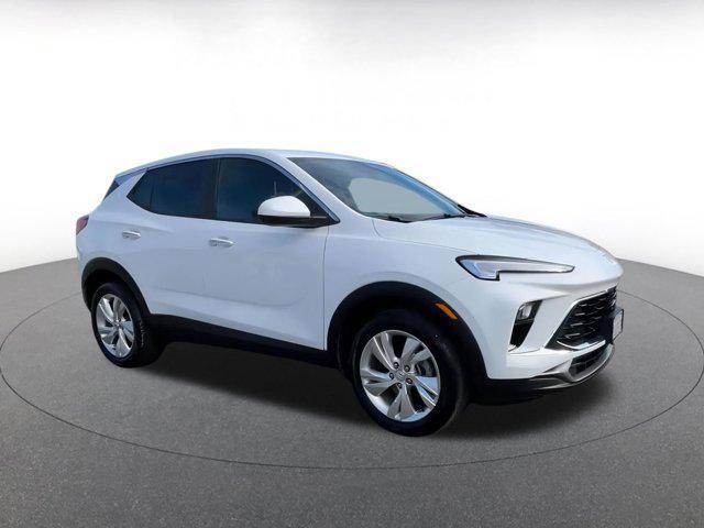 Photo of 2025 Summit White Buick Encore GX