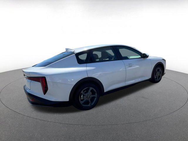 Photo of 2025 Snow White Pearl Kia K4