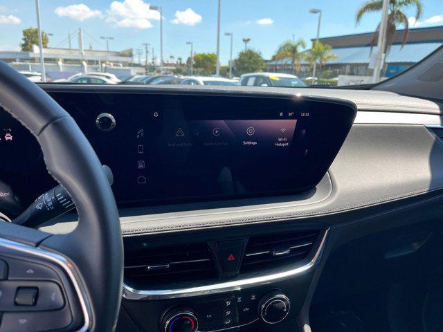 Photo of 2025 Summit White Buick Encore GX