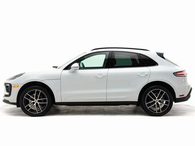 Photo of 2025 Carrara White Metallic Porsche Macan