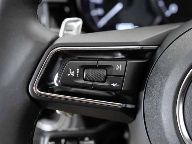 Photo of 2024 White Porsche Macan