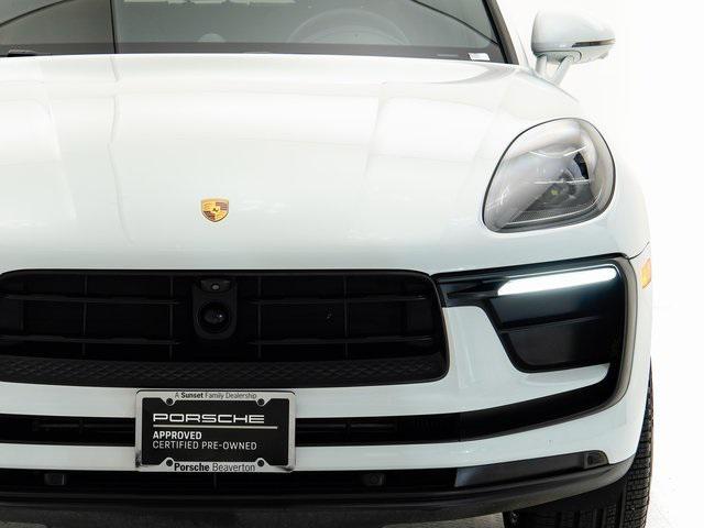 Photo of 2024 White Porsche Macan