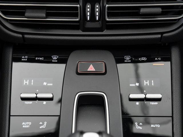 Photo of 2024 White Porsche Macan