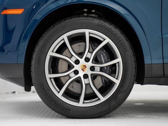 Photo of 2024 Montego Blue Metallic Porsche Cayenne