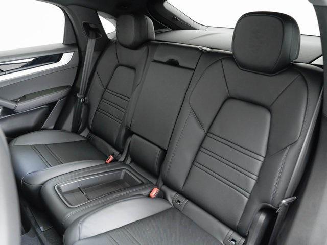Photo of 2024 Montego Blue Metallic Porsche Cayenne