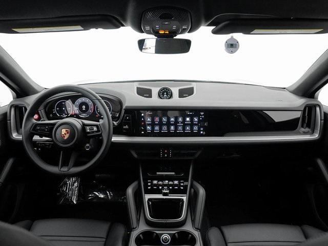 Photo of 2024 Montego Blue Metallic Porsche Cayenne