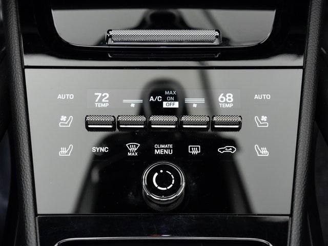 Photo of 2024 Quartzite Grey Metallic Porsche Cayenne