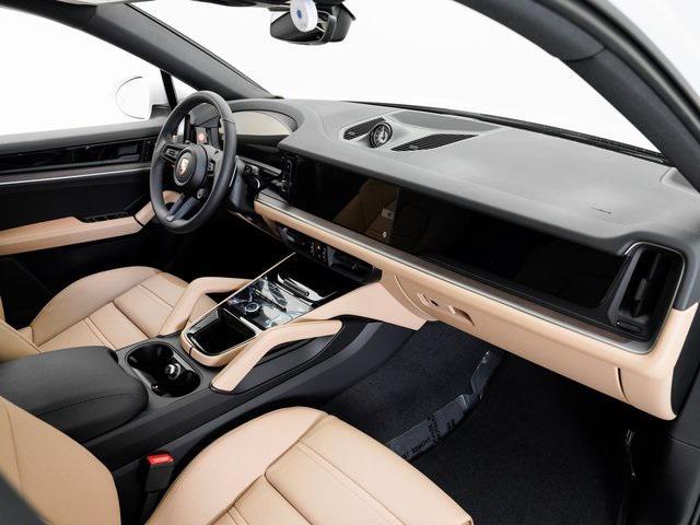 Photo of 2025 White Porsche Cayenne
