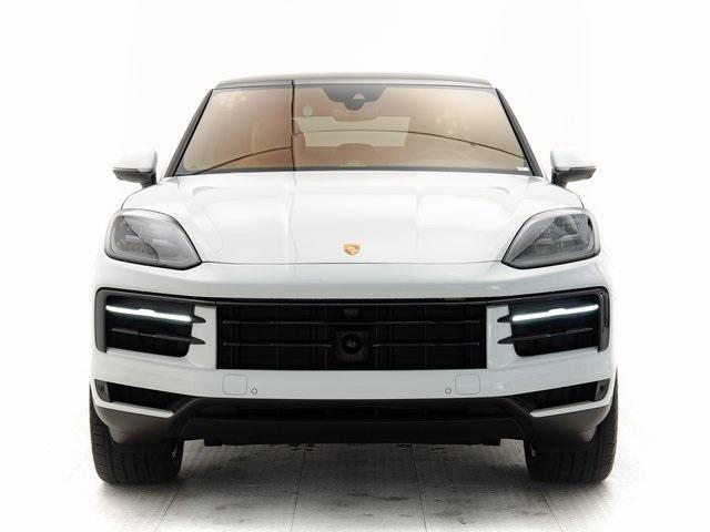 Photo of 2025 White Porsche Cayenne