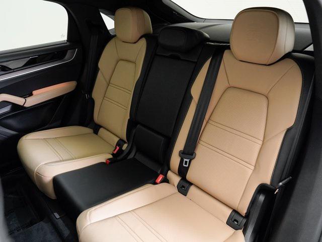 Photo of 2025 White Porsche Cayenne