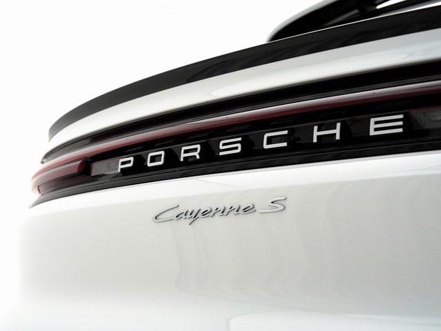 Photo of 2025 White Porsche Cayenne