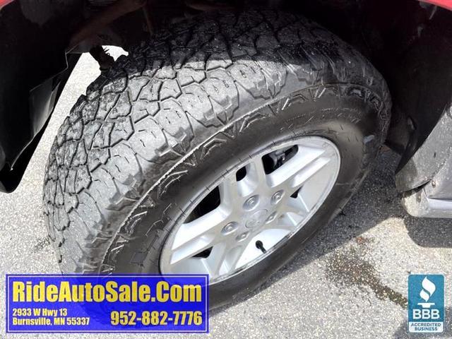 Photo of 2004 Red Jeep Grand Cherokee