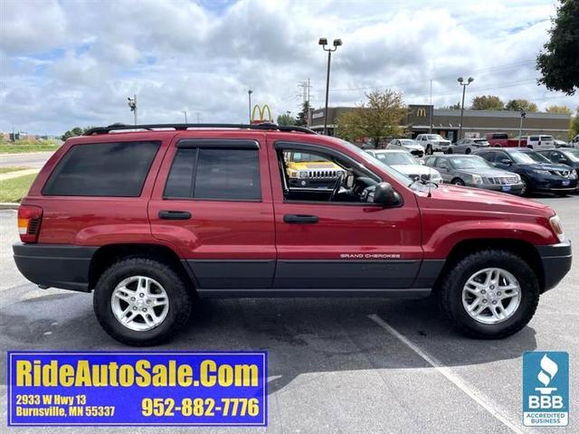 Photo of 2004 Red Jeep Grand Cherokee