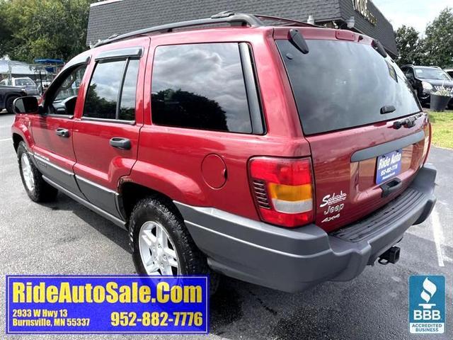 Photo of 2004 Red Jeep Grand Cherokee
