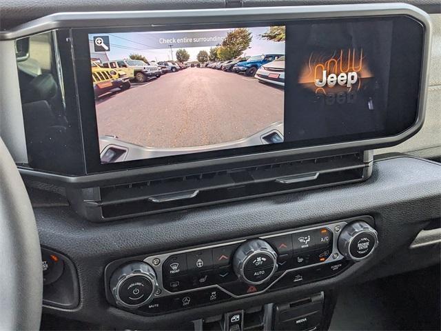 Photo of 2024 Anvil Clearcoat Jeep Gladiator