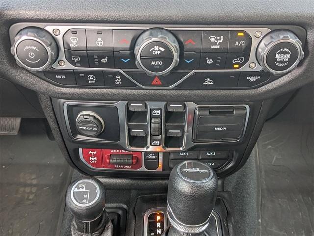 Photo of 2024 Anvil Clearcoat Jeep Gladiator