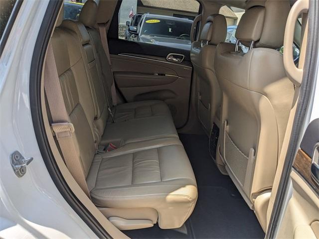 Photo of 2016 Bright White Clearcoat Jeep Grand Cherokee