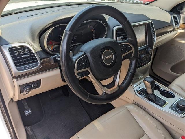 Photo of 2016 Bright White Clearcoat Jeep Grand Cherokee