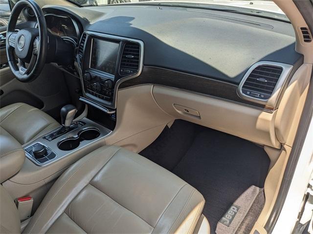 Photo of 2016 Bright White Clearcoat Jeep Grand Cherokee
