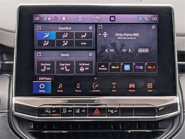 Photo of 2022 Diamond Black Jeep Compass