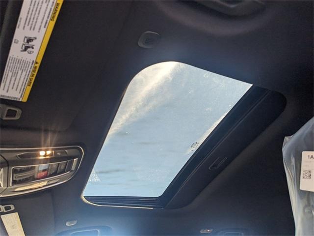 Photo of 2025 Silver Zynith Jeep Grand Cherokee