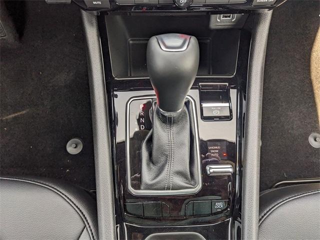 Photo of 2025 Bright White Clearcoat Jeep Compass