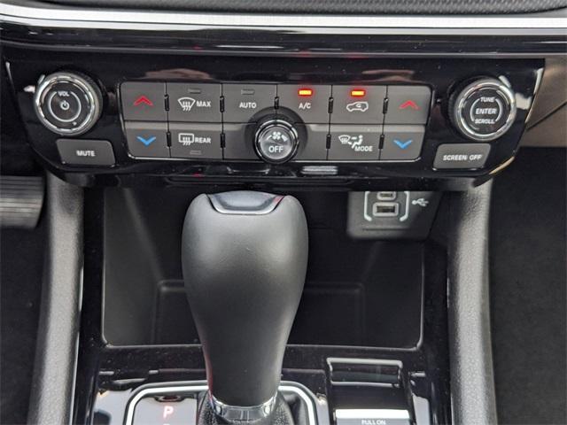 Photo of 2025 Bright White Clearcoat Jeep Compass
